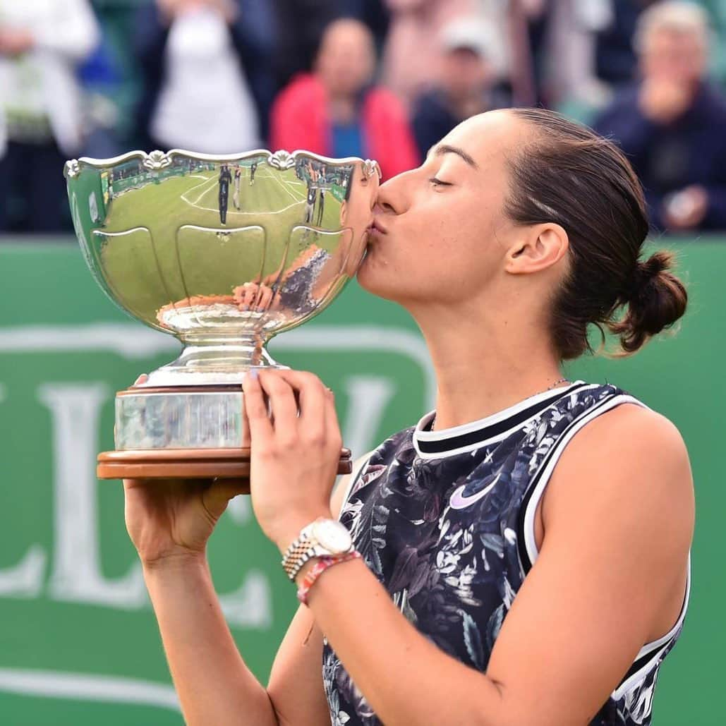 キャロライン・ガルシアさんのインスタグラム写真 - (キャロライン・ガルシアInstagram)「🏆😘 NOTTINGHAM CHAMPION !!! #NatureValleyOpen @lta  #FlyWithCaro」6月17日 6時02分 - carogarcia