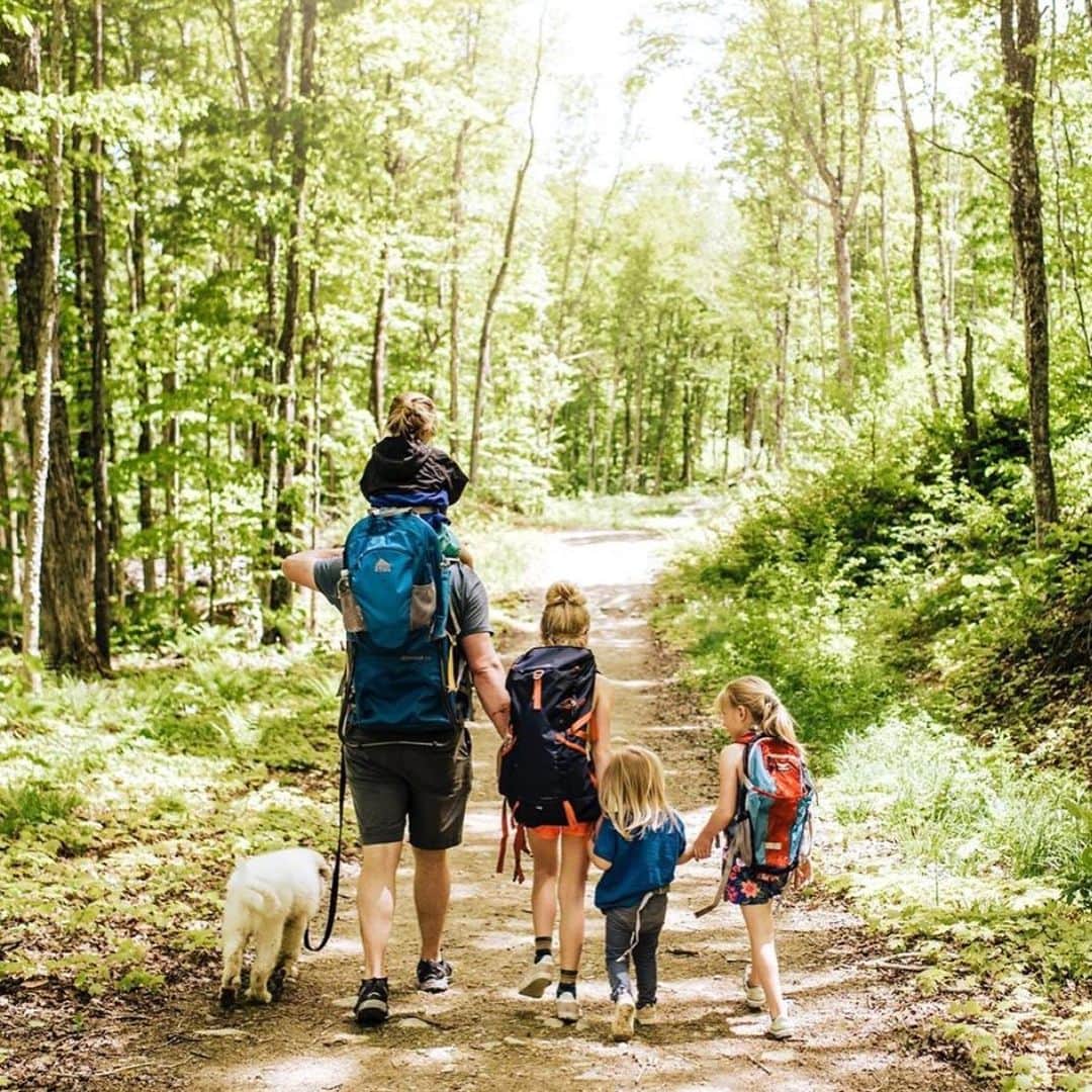 L.L.Beanさんのインスタグラム写真 - (L.L.BeanInstagram)「Happy Father’s Day to all the outdoor-loving Dads. Thanks for sharing your love of the outdoors with us. (Photos @picardfamilyadventures) #fathersday #beanoutsider #llbeankids #happyfathersday」6月17日 6時45分 - llbean