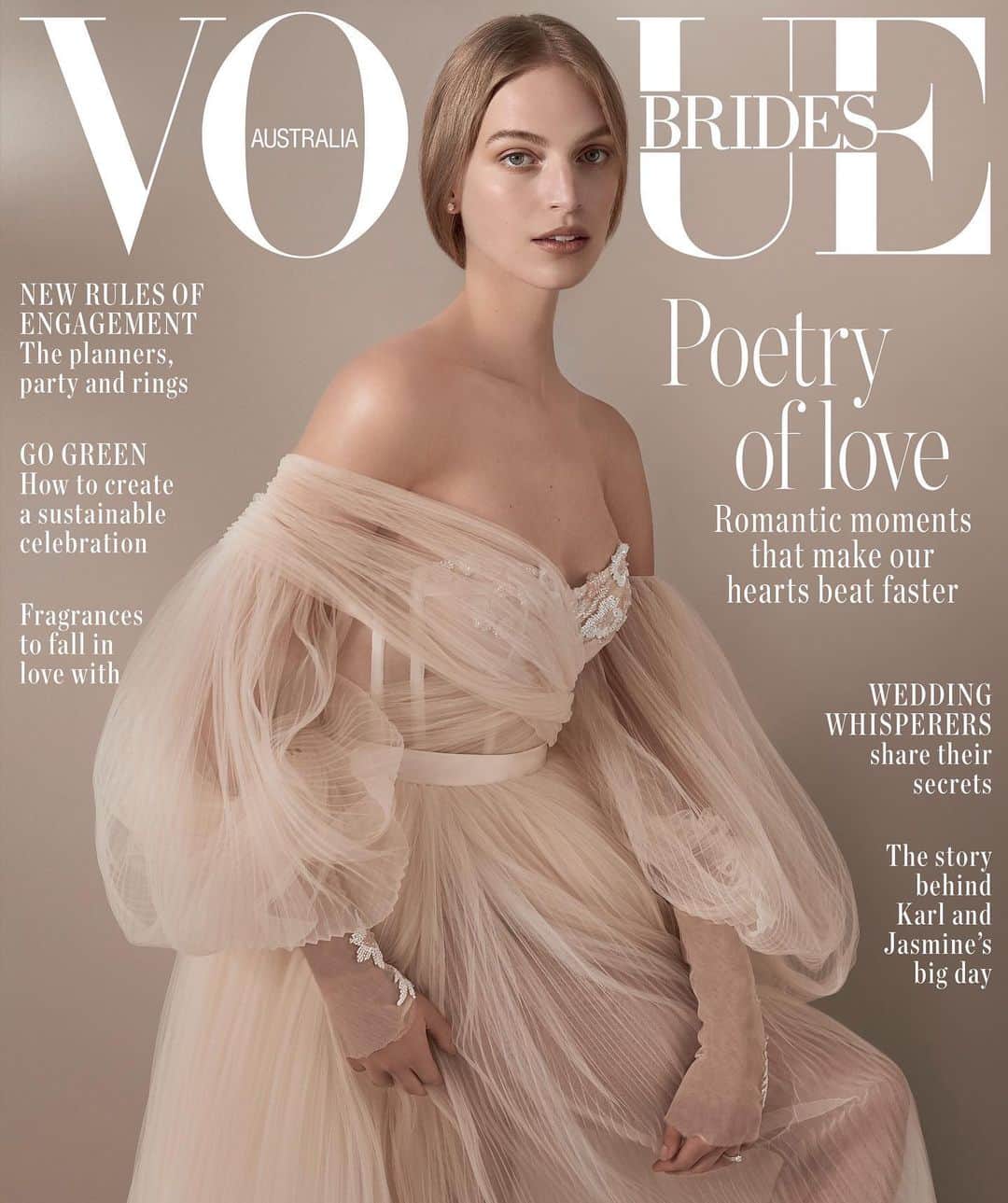 Vogue Australiaさんのインスタグラム写真 - (Vogue AustraliaInstagram)「Say ‘yes’ to the 2019 issue of #VogueBridesAustralia, on sale today! “As any bride-to-be knows, planning your perfect day is a deeply personal affair, and for me it’s no different,” Vogue's editor-in-chief @edwinamccann reveals in her editor’s letter. Tap the link in the bio for more details on the annual issue and all the wedding inspiration you will ever need. Photographed by @hollywardstudio, styled by @kate_darvill, Vogue Brides Australia, 2019.」6月17日 7時12分 - vogueaustralia