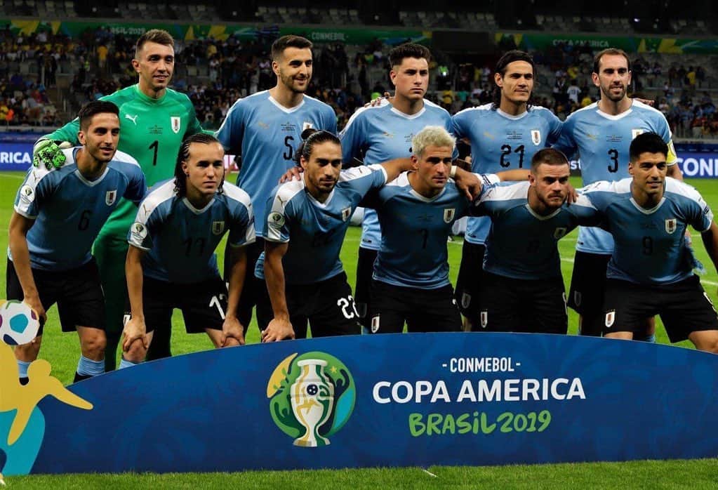 のインスタグラム：「Gran partido de todo el equipo! Uruguay noma!!! 👊🏼🇺🇾 #ElEquipoQueNosUne #URUECU @copaamerica @aufoficial  Grande partita ragazzi! Avanti così! 👊🏼🇺🇾 #ElEquipoQueNosUne #URUECU @copaamerica @aufoficial」
