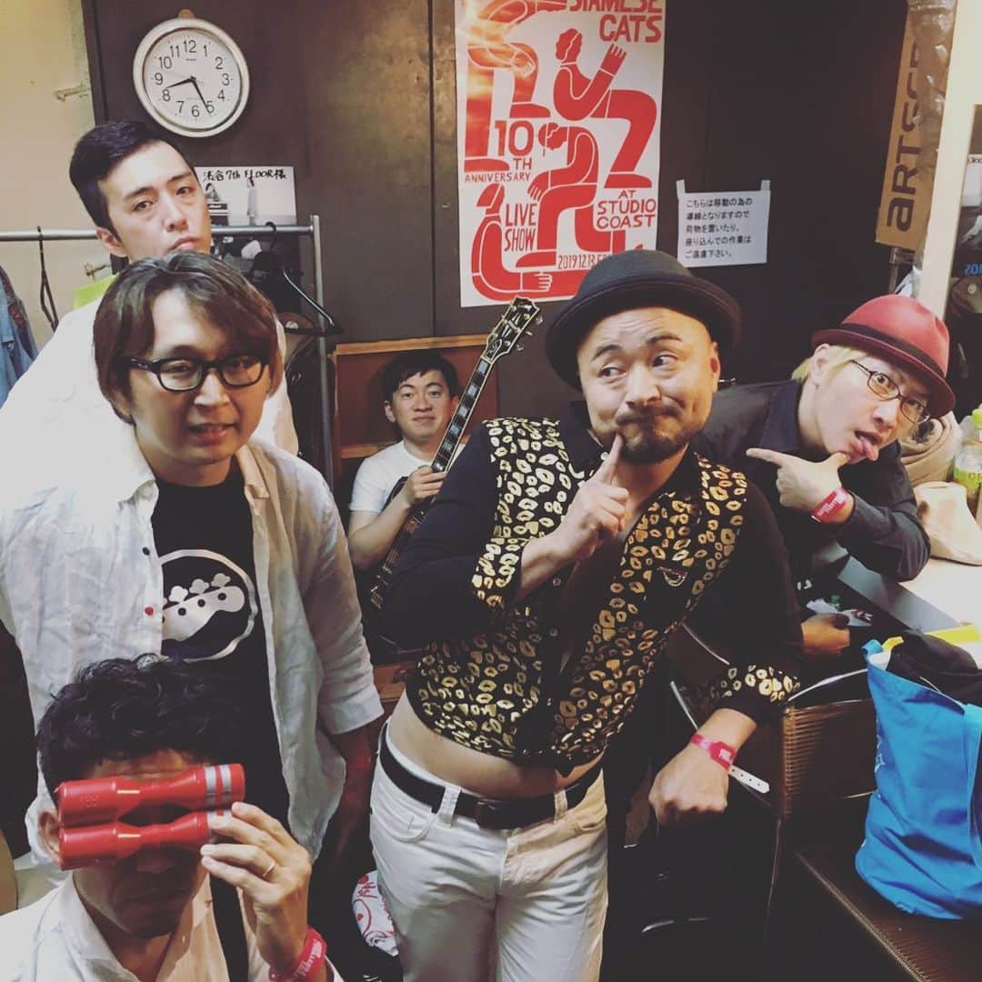 森慎太郎のインスタグラム：「昨日のヤツイフェス、どぶろっかーずを観に来てくれた方々、ありがとうー！昇天‼︎ #7th #本番前 #みんなリラックス #大人になったメンバー #また来年 #決まってないけど」