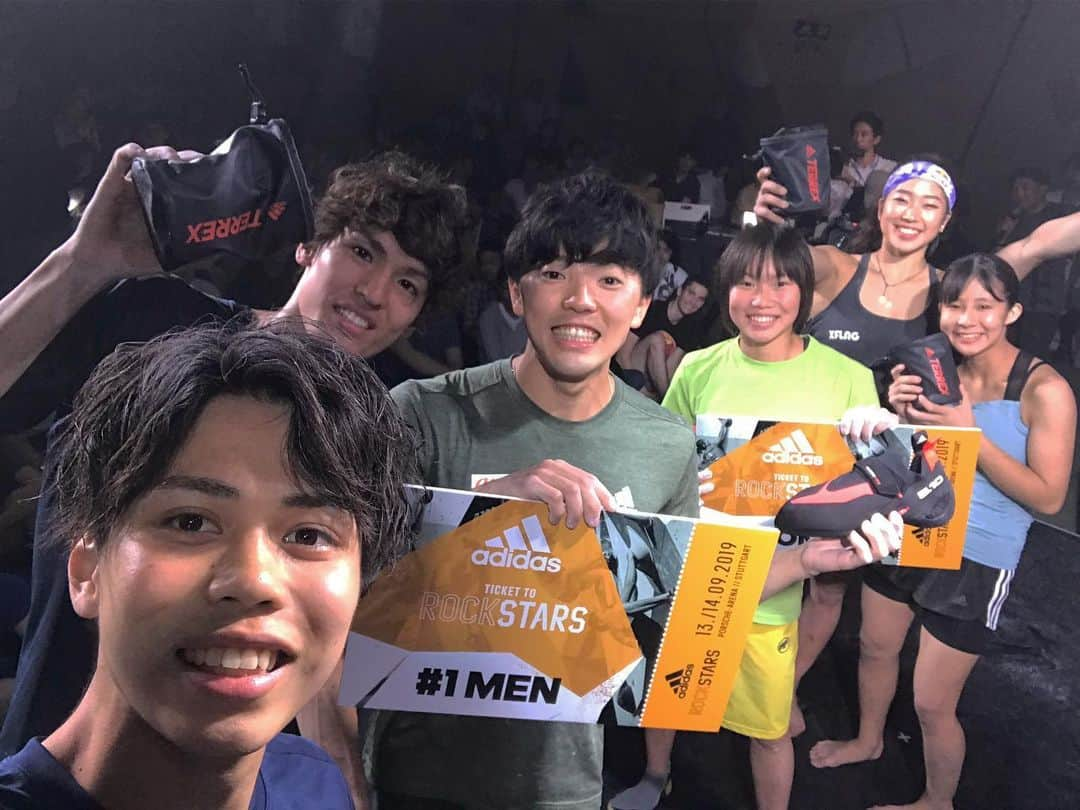 原田海さんのインスタグラム写真 - (原田海Instagram)「Selfie at the award ceremony😬🤳🏼 #selfie #climbing #クライミング #bouldering #ボルダリング #adidasrockstars #awardceremony」6月17日 10時36分 - kai_hrd