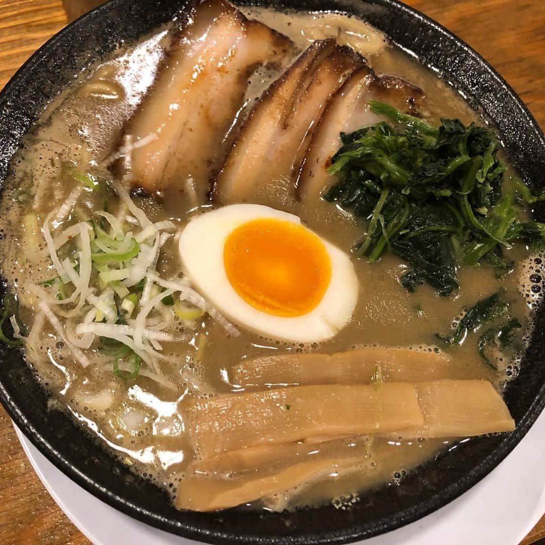 おごせ綾さんのインスタグラム写真 - (おごせ綾Instagram)「【大食い】納豆ラーメン⁈冷し麻婆⁈ラインナップ豊富なラーメン店で新潟YouTuberさんと3対1の大食いバトル！ https://youtu.be/e8q_6TkMpi4  #納豆ラーメン#冷しラーメン#つけ麺#辛つけ麺#大食い#サウスタ#俺のラーメンジョー#対決#新潟#YouTube#麻婆麺#gourmet#yummymummies#yummy#gourmet#delicious #グルメ#グルメ好きな人と繋がりたい #ごはん #めしすたぐらむ #foodphotography #foodporn #foodie #foodysaigonese」6月17日 22時09分 - ogose0123