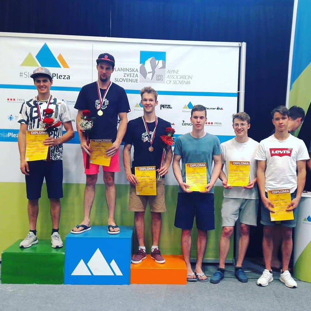 ドメン・スコフィッチさんのインスタグラム写真 - (ドメン・スコフィッチInstagram)「The first ever combined national championships went better than I expected. By winning in lead, finishing 4th in bouldering and not being the last in speed 😅 I finished 2nd behind @kruderjernej and ahead of @anze.peharc 🔥 Now I’m happy we can go back to training 😄 . @redbull #givesyouwings @redbullsi @adidasterrex @fiveten_official @pazi.to #zavarovalnicatriglav @postanivojak #slovenskavojska @sloveniaclimbing」6月17日 20時56分 - domen_skofic