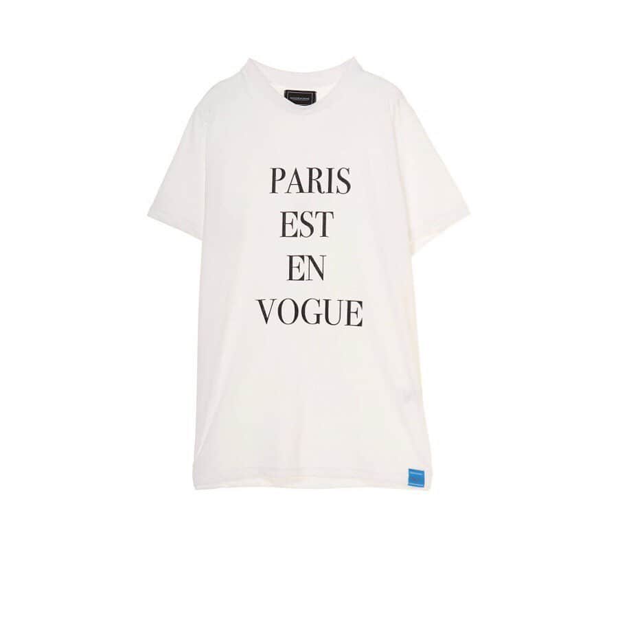 STRIPE DEPARTMENTさんのインスタグラム写真 - (STRIPE DEPARTMENTInstagram)「じんわり汗ばむ季節にはTシャツが手放せません💦﻿ 何枚あっても困らないTシャツにそろそろ新顔をプラスしたいと考えている人におすすめしたいブランドがMAISON HONORE（メゾンオノレ）です🕵🏻‍♂️﻿ ﻿ デザイナーのDJAMEL CHEBOUB（ジャメル シェボブ）によって、2015年にフランス・パリで誕生したブランドで、ストリートをベースにしたフレンチブランドらしい洗練された印象が特徴的✨﻿ 病みつきになるような上質な着心地も魅力の一つです🙌🏻﻿ ﻿ ストデパには旬なシックなロゴがプリントされたTシャツがたくさん入荷しております👏🏻👏🏻👏🏻﻿ 今の季節なら、デニムの上にさらっと1枚着るだけで、スタイリッシュに夏のストリートを着こなせますよ🎶﻿ ﻿ ぜひチェックしてみてください✔︎﻿ ﻿ #ストデパmen﻿ #maisonhonore #メゾンオノレ﻿ #paris #parisfashion #summer #summer #summerfashion #mensfashon #tshirt #cap #streetfashion #パリ #夏 #夏ファッション #メンズファッション #tシャツ #キャップ #ストリート #ストリートファッション #ストリートコーデ #カジュアル #スタイリッシュ #ユニセックス」6月17日 21時05分 - stripedepartment