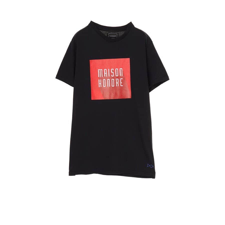 STRIPE DEPARTMENTさんのインスタグラム写真 - (STRIPE DEPARTMENTInstagram)「じんわり汗ばむ季節にはTシャツが手放せません💦﻿ 何枚あっても困らないTシャツにそろそろ新顔をプラスしたいと考えている人におすすめしたいブランドがMAISON HONORE（メゾンオノレ）です🕵🏻‍♂️﻿ ﻿ デザイナーのDJAMEL CHEBOUB（ジャメル シェボブ）によって、2015年にフランス・パリで誕生したブランドで、ストリートをベースにしたフレンチブランドらしい洗練された印象が特徴的✨﻿ 病みつきになるような上質な着心地も魅力の一つです🙌🏻﻿ ﻿ ストデパには旬なシックなロゴがプリントされたTシャツがたくさん入荷しております👏🏻👏🏻👏🏻﻿ 今の季節なら、デニムの上にさらっと1枚着るだけで、スタイリッシュに夏のストリートを着こなせますよ🎶﻿ ﻿ ぜひチェックしてみてください✔︎﻿ ﻿ #ストデパmen﻿ #maisonhonore #メゾンオノレ﻿ #paris #parisfashion #summer #summer #summerfashion #mensfashon #tshirt #cap #streetfashion #パリ #夏 #夏ファッション #メンズファッション #tシャツ #キャップ #ストリート #ストリートファッション #ストリートコーデ #カジュアル #スタイリッシュ #ユニセックス」6月17日 21時05分 - stripedepartment