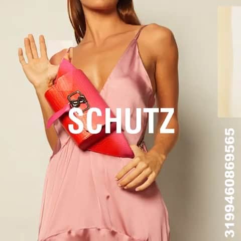 Schutzのインスタグラム：「GET READY.  A STEP INTO A NEW MOOD. A NEW SEASON.  18.06 | SCHUTZ RESORT #SCHUTZRESORT」