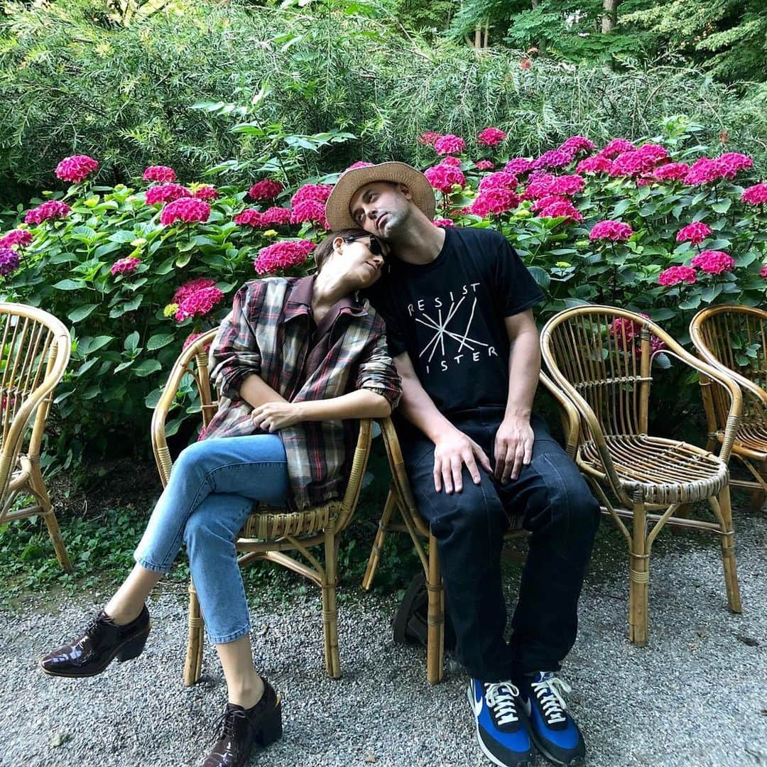 デルフィナデレトレズさんのインスタグラム写真 - (デルフィナデレトレズInstagram)「🌸 ❤️BLOOMING LOVE IN A BLOOMING FENDI GARDEN ❤️🌸   #delfinadelettrez  #fendi」6月17日 21時53分 - delfinadelettrez