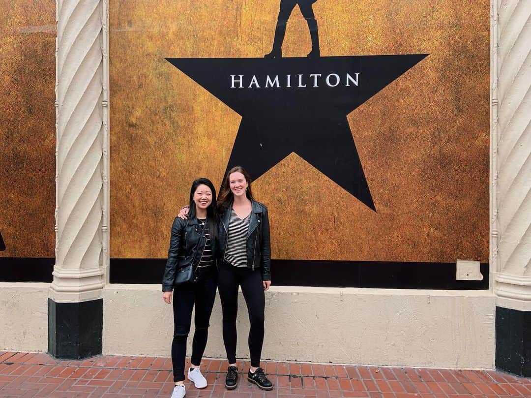 リリー・チャンのインスタグラム：「Best bday present 🥰 @hamiltonmusical」