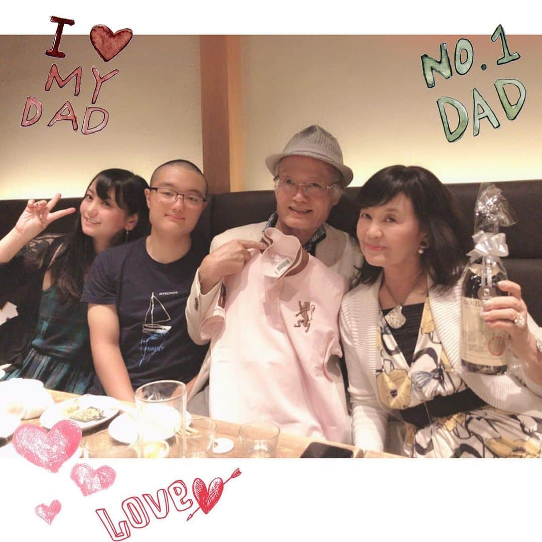 脊山麻理子さんのインスタグラム写真 - (脊山麻理子Instagram)「父の日は兄の家族とDINNER♡私はピンクのポロシャツをプレゼントしました♡甥っ子のまさくんは野球部なので坊主頭！似合ってるにゃ(=^ェ^=)お父さんいつも家族を支えてくれてありがとう♡これからも元気にママと幸せな毎日を過ごしてね♡ #FATHERSDAY #父の日 #いつもありがとう #仲良し家族」6月17日 13時07分 - mariko_seyama_milkpon