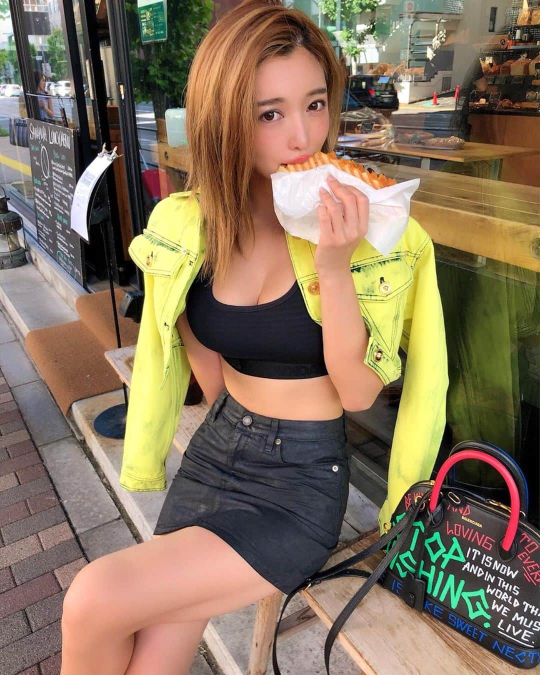 濱野りれのインスタグラム