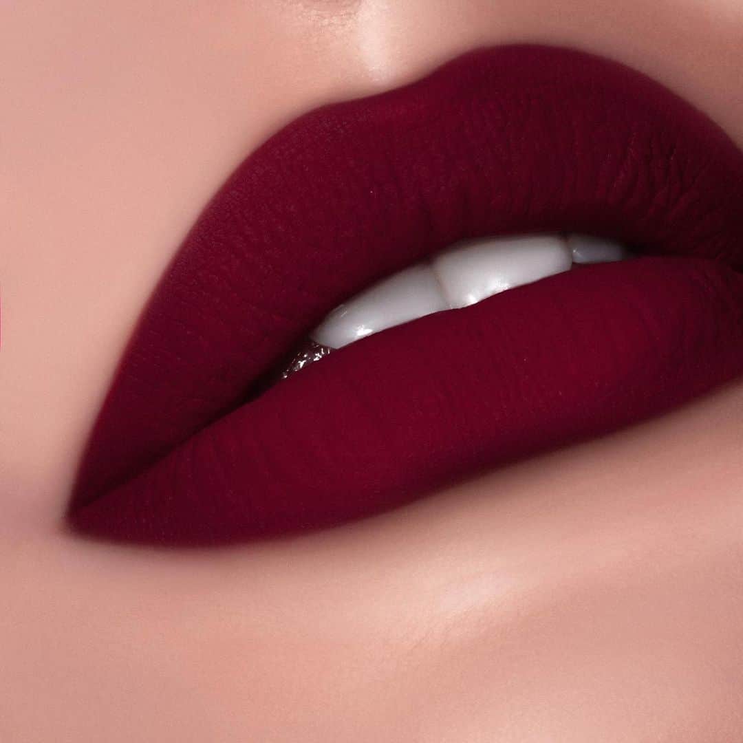 Kylie Cosmeticsさんのインスタグラム写真 - (Kylie CosmeticsInstagram)「GORG matte lip 💋 Available now in all @ultabeauty stores in the original Koko Kollection Lip Set 💕 Newly repackaged with updated formulas ✨ #KokoKollection」6月17日 13時10分 - kyliecosmetics