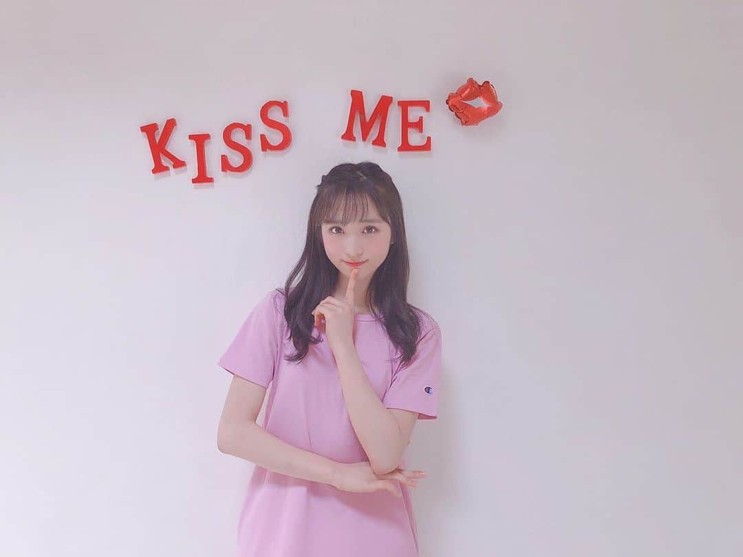 小栗有以さんのインスタグラム写真 - (小栗有以Instagram)「🤭💋 . . .  #BOMB #kiss」6月17日 13時24分 - yuioguri_1226