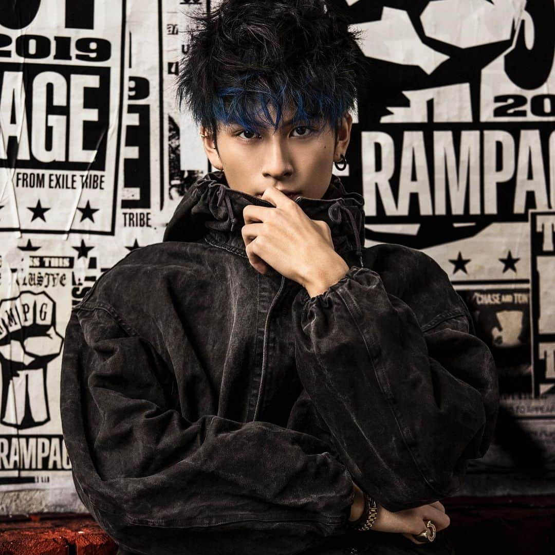 THE RAMPAGE from EXILE TRIBEさんのインスタグラム写真 - (THE RAMPAGE from EXILE TRIBEInstagram)「‪・ 長谷川慎です！‬ この度、Youtubeドラマ第2弾 『主人公』の池田勇次郎役を務めさせて頂く事になりました。  役にしっかりと向き合い、 誰もが直面する人生の葛藤を、 等身大の自分がドラマを通して皆様にお伝えしていけたら思います！  皆さん、お楽しみに^ ^  @indiez_km  #主人公 #INDIEZ #長谷川慎 @makoto.hasegawa.official」6月17日 13時30分 - the_rampage_official