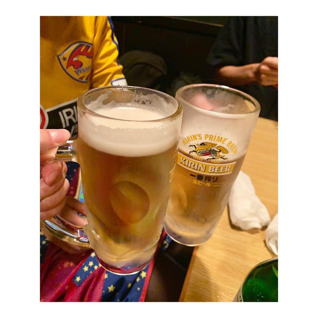 峰麻美さんのインスタグラム写真 - (峰麻美Instagram)「松本でのクズ活報告🍺  ①山雅ビール💚 ②祝勝会ビール㊗️ ③あずさでのビール🚆  昨日のイベント懇親会でのビールは撮り忘れた！笑  #soccer #football #jleague #j1 #vegalta #yamaga #サッカー #jリーグ #ベガルタ仙台 #松本山雅fc #サッカー好き女子 #ベガサポ #beer #ilovebeer #beerstagram #ビール #ビール党 #ビール部 #ビアスタグラム #ビール女子 #ビール好き女子 #ビールクズ #クズ活 #クズスタグラム  #山雅ビール #kirin #居酒屋すたじあむ松本店」6月17日 13時34分 - asaaaaami.0702