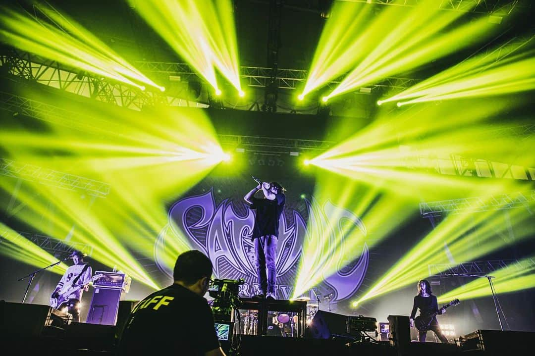 The BONEZさんのインスタグラム写真 - (The BONEZInstagram)「SATANIC CARNIVAL ‘19 SATAN STAGEでLOVEを。  photo by @nekoze_photo #thebonez#sataniccarnival」6月17日 14時03分 - the____bonez