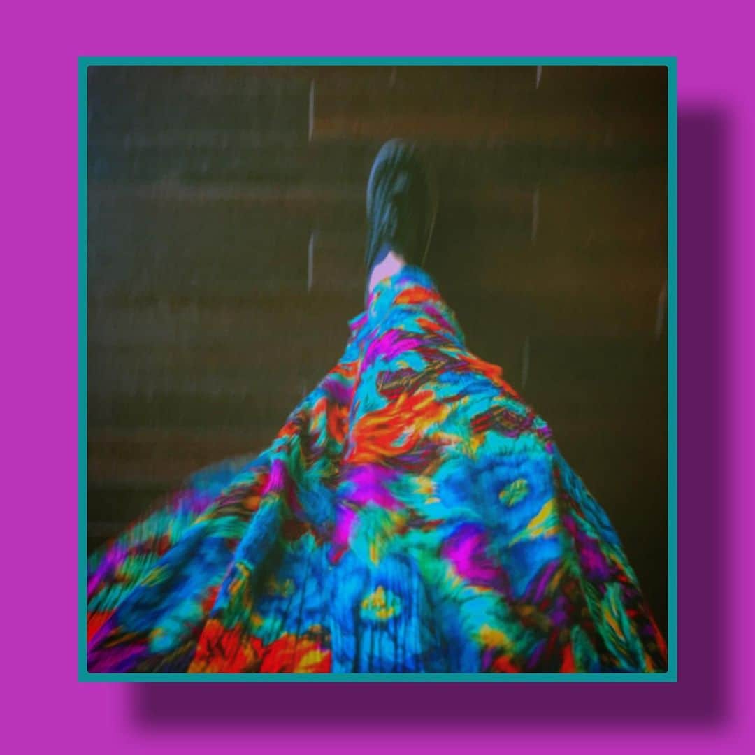 神崎れなさんのインスタグラム写真 - (神崎れなInstagram)「らしくらしくらららしく🧬☯️ #スカート#カラフル#colorful#アート#art#フォト#写真#phot#Instagram#」6月17日 14時53分 - kanzakimon