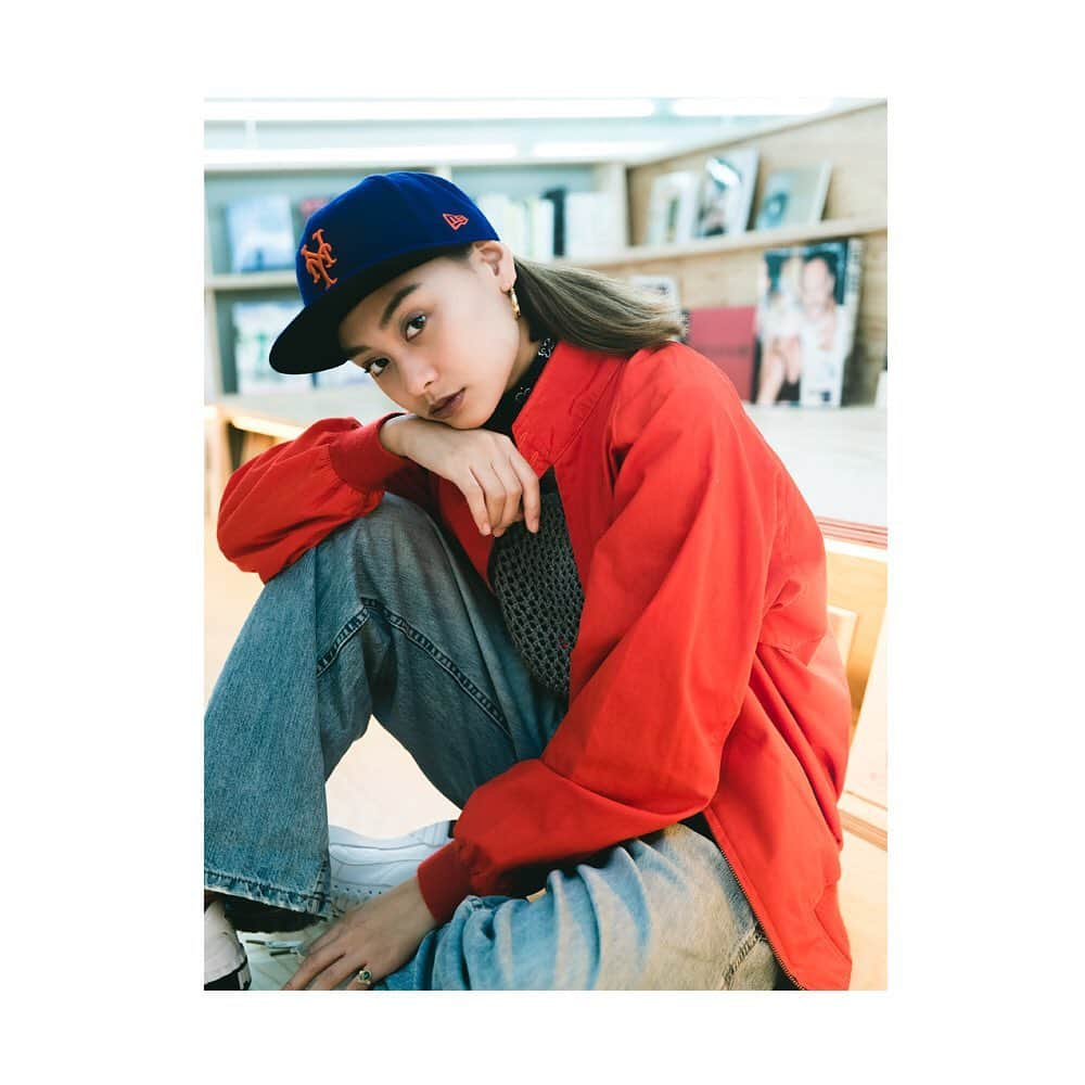 New Era Japan オフィシャル Instagram アカウントさんのインスタグラム写真 - (New Era Japan オフィシャル Instagram アカウントInstagram)「雑誌『Ollie』とのコラボレーション企画。ニューエラジャパンの公式YouTube・INSTAGRAM TVにて、インタビュー動画も公開中です。  Dancer YUKI SUGIMURA Fitted Size：7 3/8 「10年ぐらい被っているから、ワンピースを着るときとかも〈ニューエラを合わせたら可愛いかも？〉って感じで、最近はボーイッシュな服以外にも合わせたりしてますね」 #NewEra #ニューエラ #NewEraJapan #59FIFTY #olliemagazine #olliemag #ollie」6月17日 14時58分 - newerajapan