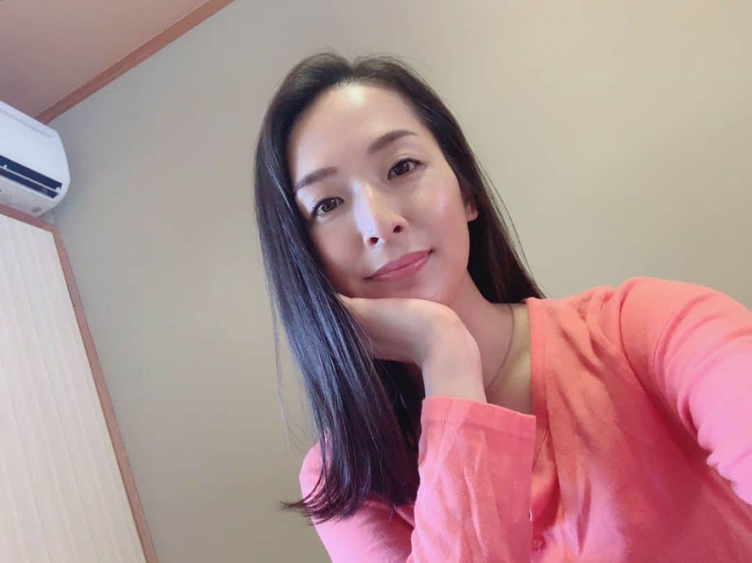 のインスタグラム：「一旦宿にて待機中。 ぎんとリコが恋しい🐈🐈 元気にしているだろうか、、心配、、 ←まだ1日しか経ってない」
