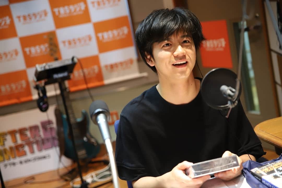 のインスタグラム：「オンエア写真集(2019/6/17) #utamaru #宇多丸 #山本匠晃 #誕生日 #35歳 #海獣の子供 #MagicDrumsandLove #早退の儀 #コンバットREC #TBSラジオ #アフター6ジャンクション #radiko #ラジオ」