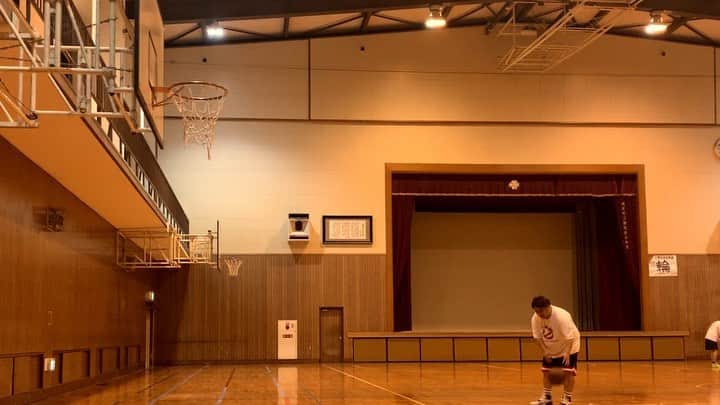 池田真一のインスタグラム：「どない？？ 太ってるわりにはフォーム綺麗？？」