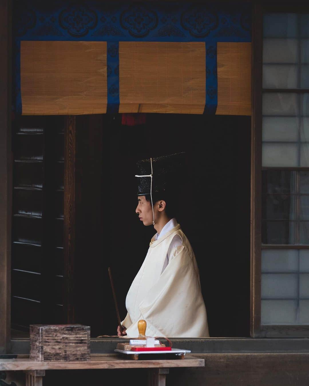 田村幸士さんのインスタグラム写真 - (田村幸士Instagram)「. Meiji-jingu. . . . . #discovertokyo #explorejpn  #ig_today #wu_japan #jp_gallery #japanko_official #photo_jpn #tokyocameraclub #visitjapanjp #team_jp_ #nipponpic #daily_photo_jpn #lovers_nippon #myfujilove #fujilove #fujixfam #fujifilm_catalog #inspirationcultmag #hsinthefield #meijijingu #shintoshrine #Priesthood #japantrip  #明治神宮 #富士フイルム #日本の風景」6月17日 16時51分 - kojimg