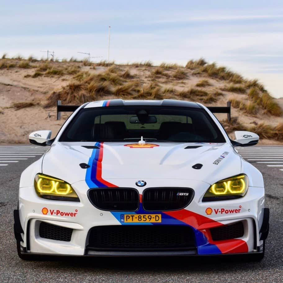 CarsWithoutLimitsさんのインスタグラム写真 - (CarsWithoutLimitsInstagram)「Beyond crazy to see this street legal M6 GT3, what a monster @gt3m6 🚑 Photo @mbekkerphotography  #carswithoutlimits #bmw #m6 #gt3 #mpower」6月17日 22時22分 - carswithoutlimits