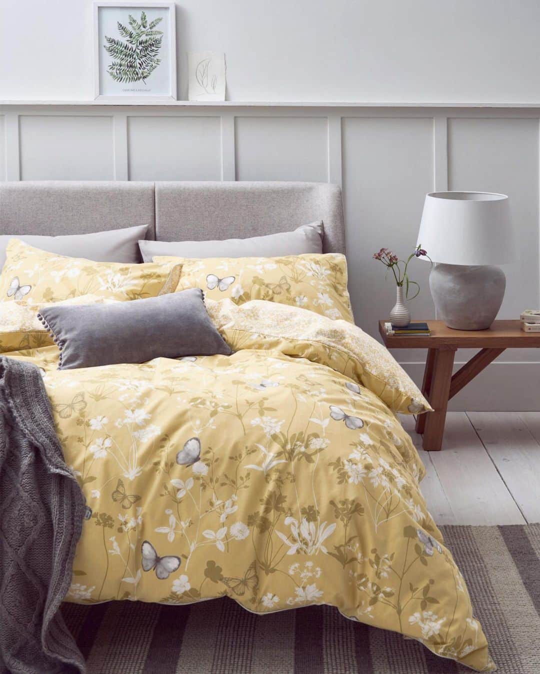 Nextさんのインスタグラム写真 - (NextInstagram)「Nothing gets us excited to climb back into bed more than fresh bedding in sunshine yellow! 🌼 Update your boudoir for summer by tapping the image. 🔍 Bed set: 921898 Lamp: 711615 Cushion: 327569. #monday #bright #sunshine #bedding #bedroom #summer #summervibes #homeware #homeinterior #homedecor #decor #interior #nexthome」6月17日 17時21分 - nextofficial