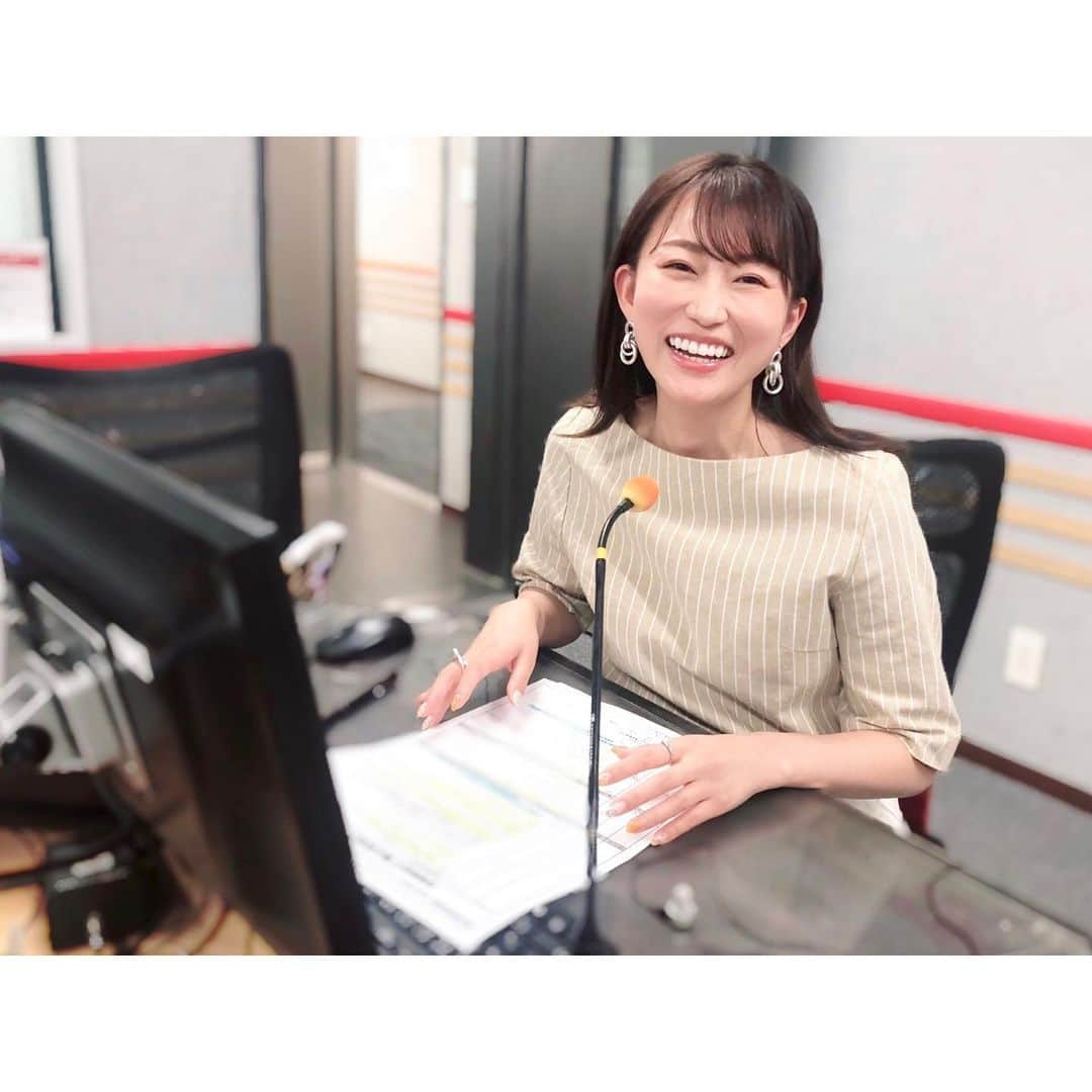 津田麻莉奈さんのインスタグラム写真 - (津田麻莉奈Instagram)「#ラジオNIKKEI #相場師朗の株は技術だ！ (毎週月曜16:10〜生放送) 今日もありがとうございました😊🙌 ⁑ パンローリングチャンネルでは、チャートを使った解説と延長戦もご覧頂けます。 「パンローリングチャンネル」 と検索してぜひチャンネル登録して下さい🙆‍♀️ ⁑ ⁑ #株 #相場師朗 さん #株は技術だ #為替 #投資女子 #投資 #経済番組 #マーケット #テクニカル分析 #チャート #チャート分析 #toranomon #tokyo #radio #radiko  #ラジオ #パンローリング#パンローリングチャンネル  #まりなる #津田麻莉奈」6月17日 17時47分 - tsudamarinal