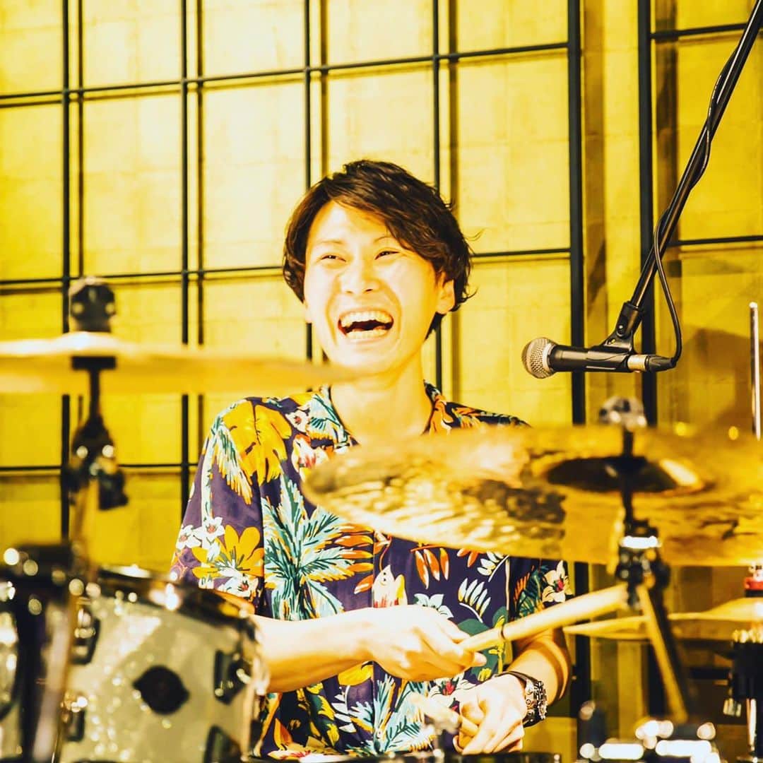 SATOKOさんのインスタグラム写真 - (SATOKOInstagram)「昨日の写真♡ 最高かよ。  #satoko #外園一馬 #光永泰一朗 #山下真司 #mune #yoshi #bro #musicbargokan photo by miho」6月17日 18時21分 - fc_satoko