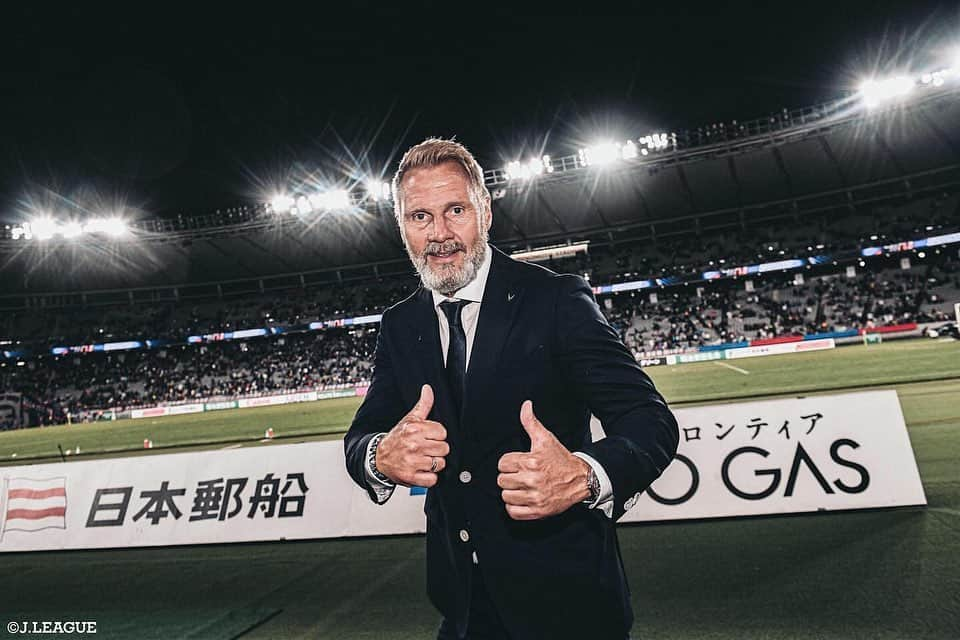 Ｊリーグさんのインスタグラム写真 - (ＪリーグInstagram)「Play Back JLEAGUE⚽️📸﻿﻿﻿﻿﻿﻿﻿ ﻿﻿﻿﻿﻿﻿﻿ 🏆#明治安田生命Ｊ１リーグ 第１５節﻿﻿﻿﻿ 印象的なシーンをプレイバック🔥﻿﻿﻿﻿﻿﻿﻿ ﻿﻿﻿﻿﻿﻿﻿ #Ｊリーグ ﻿﻿﻿﻿﻿﻿﻿ #jleague﻿﻿﻿﻿﻿﻿﻿ ﻿ #大分トリニータ #オナイウ阿道﻿ #サンフレッチェ広島 ﻿ #鹿島アントラーズ #三竿健斗 #白崎凌兵﻿ #ヴィッセル神戸 #トルステンフィンク #アンドレスイニエスタ﻿ #北海道コンサドーレ札幌 #鈴木武蔵﻿ #川崎フロンターレ #車屋紳太郎﻿ ﻿﻿#浦和レッズ ﻿ #清水エスパルス #ドウグラス #松原后﻿ #ベガルタ仙台 ﻿ #ジュビロ磐田﻿ ﻿ #soccer #サッカー﻿﻿﻿ #soccerphotography #⚽️﻿ #niceshot」6月17日 18時47分 - jleaguejp