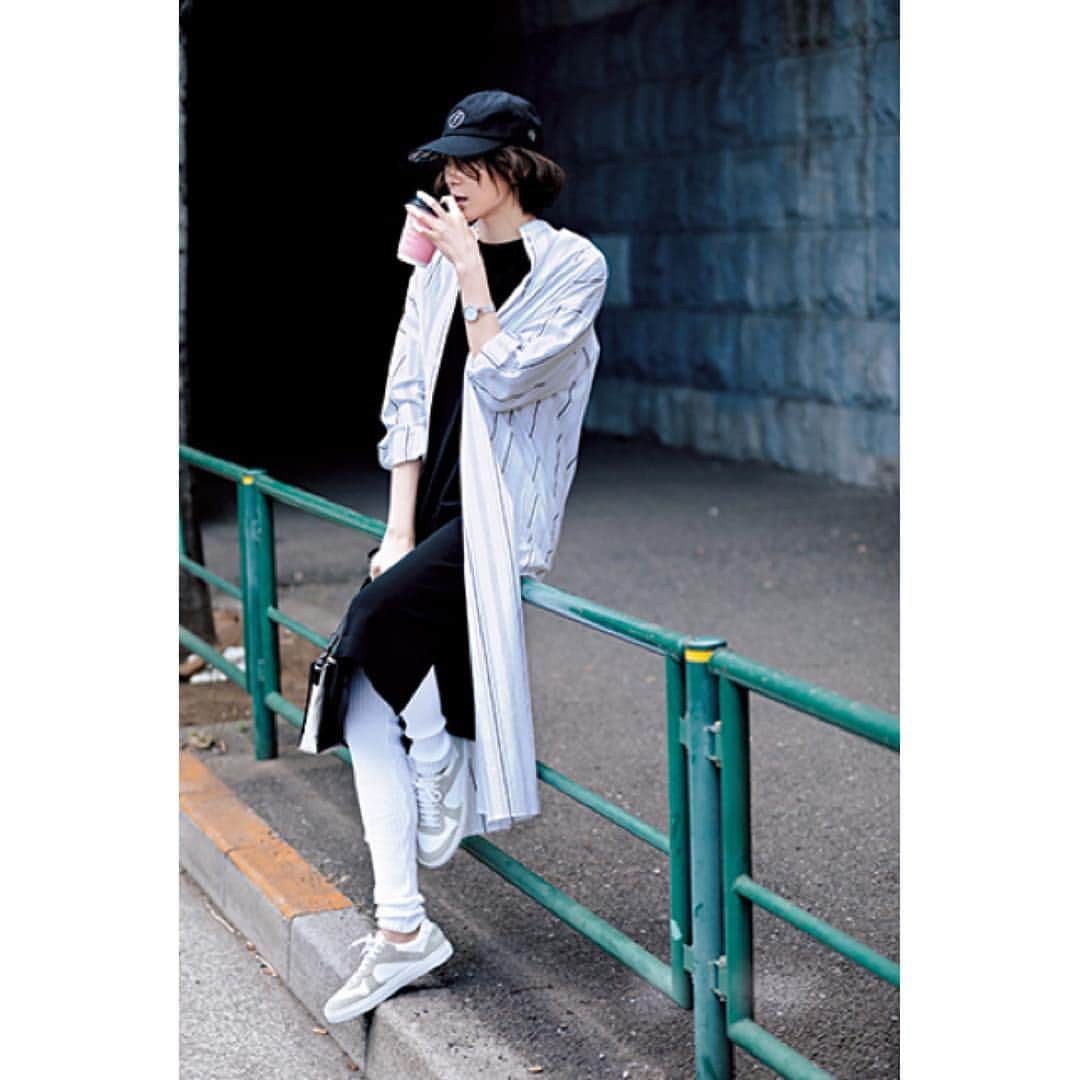 Domani編集部公式アカウントさんのインスタグラム写真 - (Domani編集部公式アカウントInstagram)「本日のピックアップコーデはこちら！﻿ ﻿ ワンピース￥25,000（カオス丸の内〈カオス〉）﻿ ニットワンピース［黒レギンス付き］￥19,000（アンタイトル〈アンタイトル〉） ﻿ レギンス￥16,000（エイトン 青山〈エイトン〉） ﻿ 帽子￥9,000 （ユナイテッドアローズ 原宿本店〈フィル ザ ビル〉） ﻿ 時計￥37,000 （ココシュニック） ﻿ バッグ￥19,800（ショールーム セッション〈YAHKI〉） ﻿ 靴￥25,000（UTS PR〈YOAK〉）﻿ ﻿ #domani #ootd #fashion #今日のコーデ #ファッション﻿ ﻿ Domani6/7月号 賢いイケ★ママは、ワンピだって2オペしてます！ より﻿ 本誌撮影時スタッフ: 撮影／白木 努（PEACE MONKEY） スタイリスト／亀 恭子 ヘア＆メーク／シバタロウ（P-cott） モデル／竹内友梨 構成／松井美雪」6月17日 18時58分 - domani_official