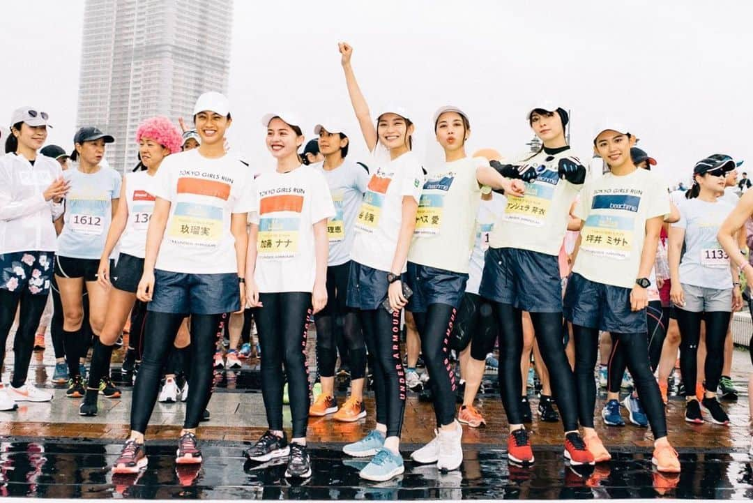 TOKYO GIRLS RUNさんのインスタグラム写真 - (TOKYO GIRLS RUNInstagram)「#UAベイサイドラン #アンダーアーマー  #tgr #marathon #マラソン #tgc #東京ガールズコレクション #tokyogirlscollection #beachme #tokyogirlsrun #run #fitness #相模屋 #slenda」6月17日 19時11分 - tokyogirlsrun