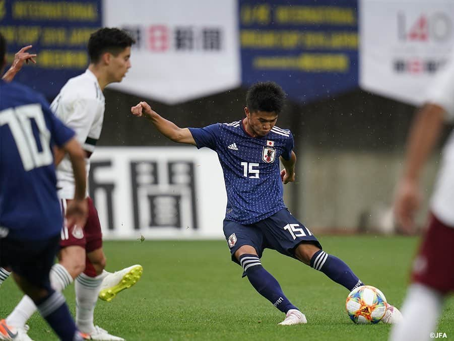 日本サッカー協会さんのインスタグラム写真 - (日本サッカー協会Instagram)「📸Match Photos①﻿ ・﻿ U-16日本代表は6月17日(日)、U-16インターナショナルドリームカップ2019 JAPAN presented by 朝日新聞の第3戦で優勝を懸け、U-16メキシコ代表と対戦しました。 ﻿ ・﻿ 前半、4-0と相手を圧倒しますが、後半はメキシコに攻め込まれる場面が続きます。しかしながら松木選手、諏訪間選手の両センターバックを中心に相手の攻撃を防ぎ、追加点を含む5-0で終了し、大会を優勝で締めくくりました。﻿ ・﻿ 🏆U-16インターナショナルドリームカップ2019 JAPAN presented by 朝日新聞﻿ 🆚U-16メキシコ代表🇲🇽﻿ 📍ユアテックスタジアム仙台﻿ 🎫入場無料！﻿ 📺スカパー！　/　JFATV﻿ ・﻿ GK 12 #高橋一平 →78' GK 1 #田中春希﻿ DF 2 #諏訪間幸成	﻿ DF 3 #松木玖生	﻿ DF 13 #森田翔 →65' MF 8 #三木仁太 ﻿ DF 17 #工藤孝太 →78' MF 6 #東廉 ﻿ MF 7 #豊田晃大 ﻿ MF 14 #山根陸 (Cap.) MF 15 #中村仁郎	→65'  FW 11 #原直生 ﻿ MF 16 #山崎太新 →57' DF 5 #大迫蒼人　﻿ FW 9 #勝島新之助 →57' FW 10 #千葉寛汰 ﻿ FW 18 #河野孝汰 ﻿ ・﻿ #daihyo #jfa」6月17日 19時17分 - japanfootballassociation