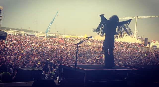 ロブ・ゾンビのインスタグラム：「Thanks Nova Rock! 40,000 Austrians 🇦🇹 sure know how to party! Onto Germany! 🇩🇪 #robzombie #novarock #johnfive #gingerfish #piggyd」