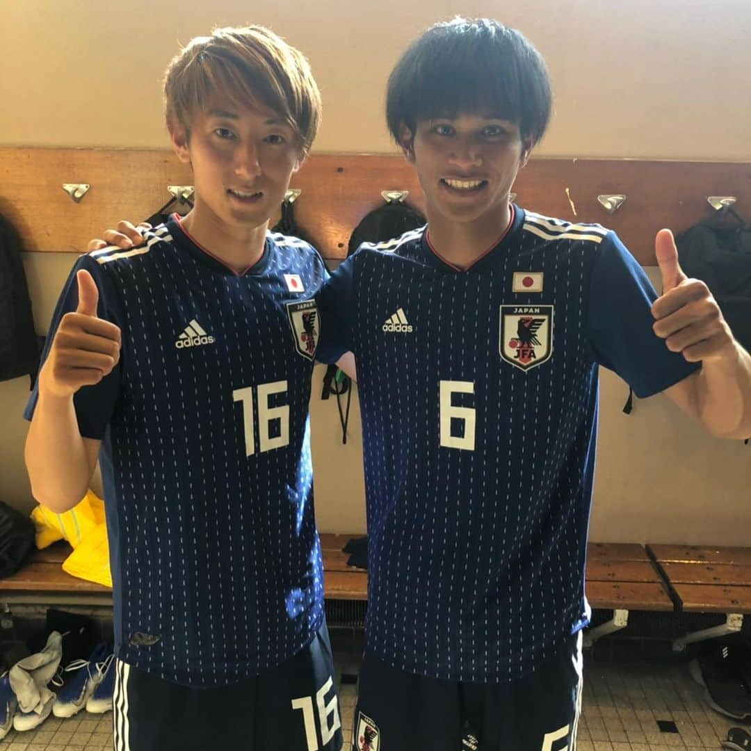 川井歩さんのインスタグラム写真 - (川井歩Instagram)「無事帰国しました🇯🇵 ブラジルに負け準優勝という結果でした。 またチームに戻って頑張ります。 #🇫🇷」6月17日 19時20分 - s.h.ayumu8