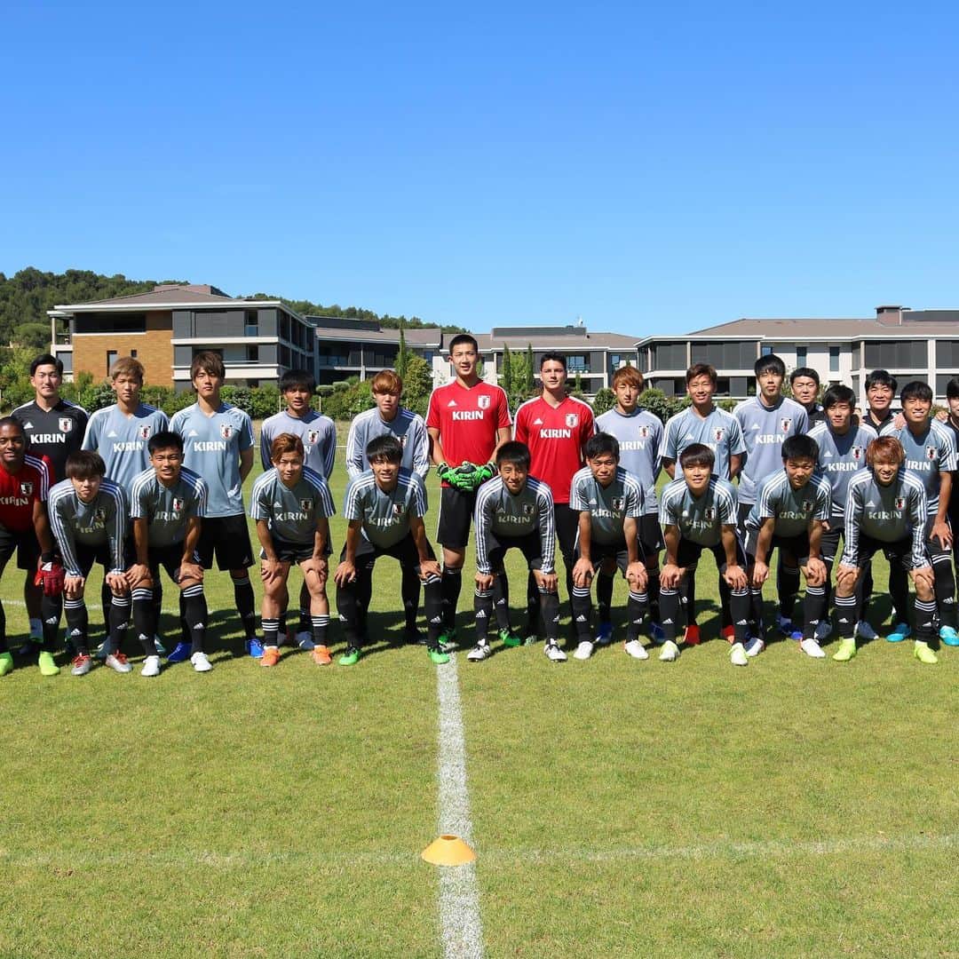 のインスタグラム：「無事帰国しました🇯🇵 ブラジルに負け準優勝という結果でした。 またチームに戻って頑張ります。 #🇫🇷」