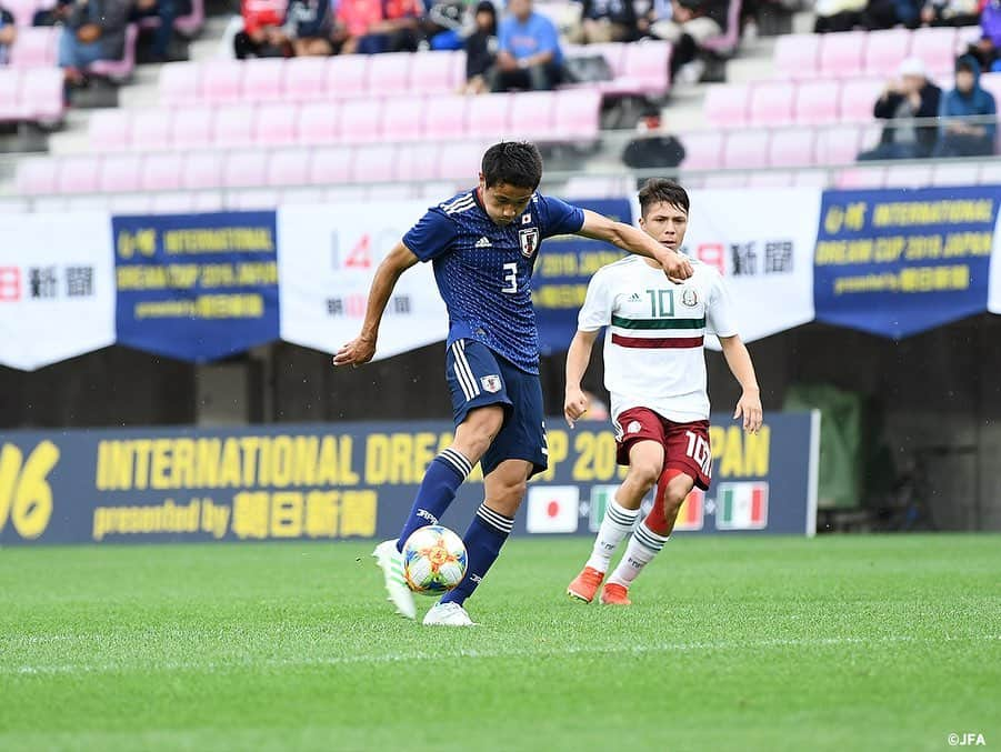 日本サッカー協会さんのインスタグラム写真 - (日本サッカー協会Instagram)「📸Match Photos② ・﻿ U-16日本代表は6月17日(日)、U-16インターナショナルドリームカップ2019 JAPAN presented by 朝日新聞の第3戦で優勝を懸け、U-16メキシコ代表と対戦しました。 ﻿ ・﻿ 前半、4-0と相手を圧倒しますが、後半はメキシコに攻め込まれる場面が続きます。しかしながら松木選手、諏訪間選手の両センターバックを中心に相手の攻撃を防ぎ、追加点を含む5-0で終了し、大会を優勝で締めくくりました。﻿ ・﻿ 🏆U-16インターナショナルドリームカップ2019 JAPAN presented by 朝日新聞﻿ 🆚U-16メキシコ代表🇲🇽﻿ 📍ユアテックスタジアム仙台﻿ 🎫入場無料！﻿ 📺スカパー！　/　JFATV﻿ ・﻿ GK 12 #高橋一平 →78' GK 1 #田中春希﻿ DF 2 #諏訪間幸成	﻿ DF 3 #松木玖生	﻿ DF 13 #森田翔 →65' MF 8 #三木仁太 ﻿ DF 17 #工藤孝太 →78' MF 6 #東廉 ﻿ MF 7 #豊田晃大 ﻿ MF 14 #山根陸 (Cap.) MF 15 #中村仁郎	→65'  FW 11 #原直生 ﻿ MF 16 #山崎太新 →57' DF 5 #大迫蒼人　﻿ FW 9 #勝島新之助 →57' FW 10 #千葉寛汰 ﻿ FW 18 #河野孝汰 ﻿ ・﻿ #daihyo #jfa」6月17日 19時40分 - japanfootballassociation