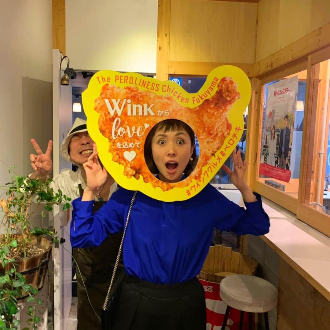 楊原京子さんのインスタグラム写真 - (楊原京子Instagram)「福山に来たら必ず、 ザペロリネスチキン! 今回も2日連続で食べに行きました。 皆さまも福山に行かれる際は、 マスター、すーさんおすすめの ワッフルの上のサクサクチキンに ハチミツを垂らして、 至福の甘じょっぱを堪能してみてください✨ あー愉しかった😂 ・ ・ ・ #広島 #福山 #ザペロリネスチキン #ワッフルチキン #フライドチキン #ペロチキ」6月17日 19時32分 - kyoko.yanagihara