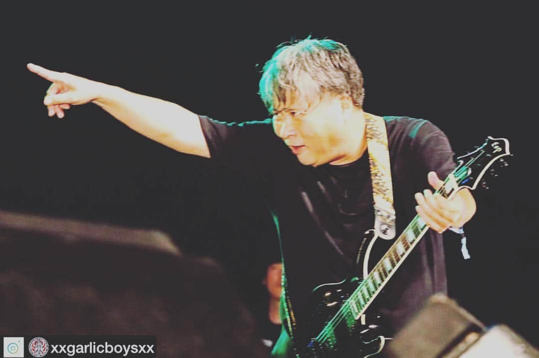 Larry のインスタグラム：「【プレイバック写真館①】﻿ 2019.06.16 SATANIC CARNIVAL'19﻿﻿ ﻿ ピザオブデスのスタッフはじめ関係者の皆様ありがとうございました！﻿ あの時間に集まっていただいた皆様、ありがとうございました！﻿ ﻿ Old soldiers never die!!﻿ ﻿ 写真:＠nariakiueda ﻿ #サタニック #garlicboys」
