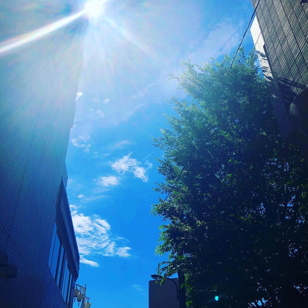 秋田慎治さんのインスタグラム写真 - (秋田慎治Instagram)「今日もすごくいい天気でした☀️ 空と雲がキレイだった！」6月17日 19時53分 - _shinjiakita_