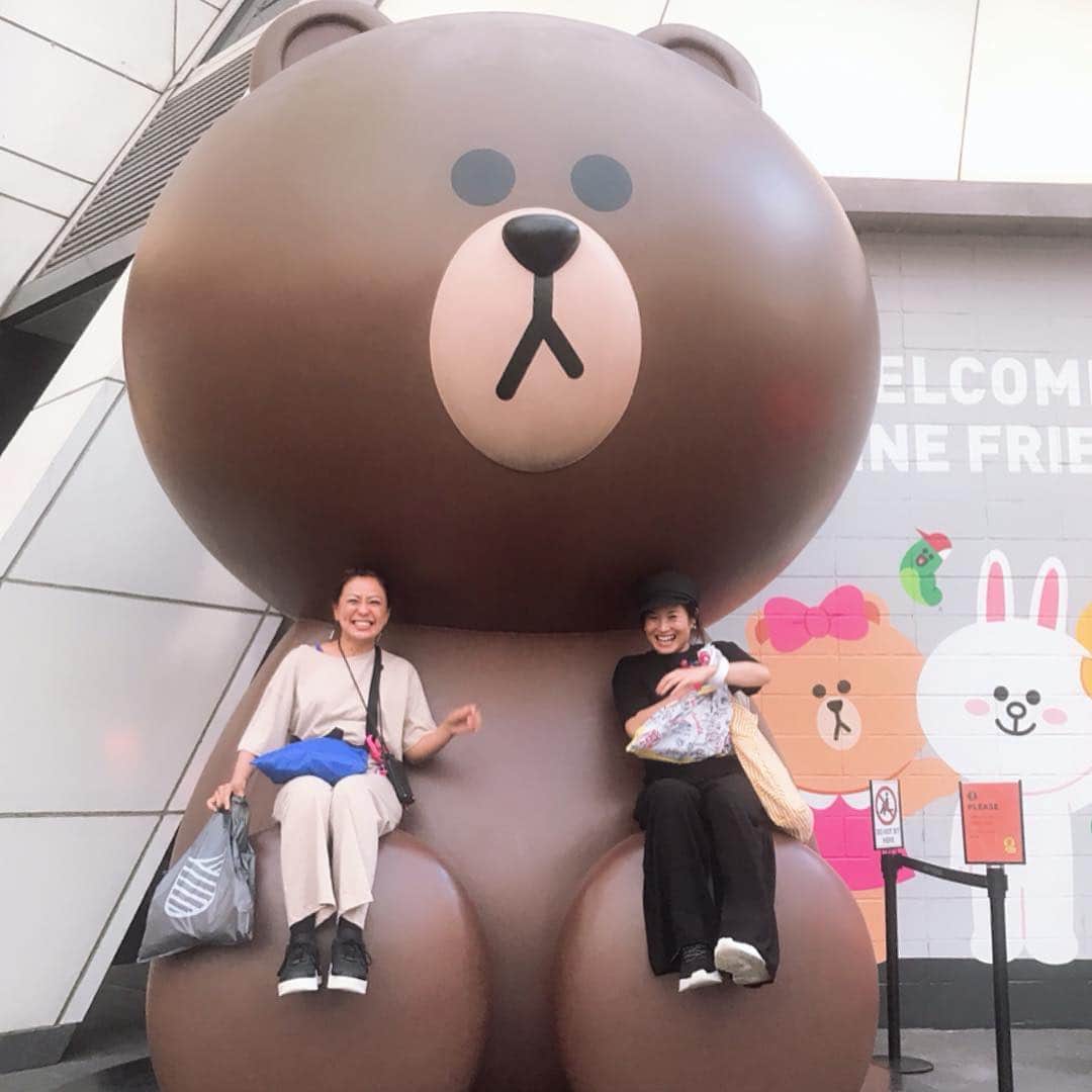 keikobun34さんのインスタグラム写真 - (keikobun34Instagram)「・ ソウル女子旅✈︎ 念願叶って、5年ぶり？くらいの3人のソウル旅。 ノーストレスの大笑いの旅。 楽しかったね‼︎ ありがとう♡ ・ ・ #韓国#韓国旅行 #ソウル#ソウル旅行 #soeul#ソウル女子旅 #女子旅#女友達 #アラフォー#アラフィフ #アラフォーライフ#アラフィフライフ」6月17日 19時58分 - keikobun34