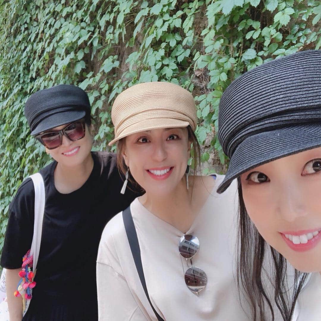 keikobun34さんのインスタグラム写真 - (keikobun34Instagram)「・ ソウル女子旅✈︎ 念願叶って、5年ぶり？くらいの3人のソウル旅。 ノーストレスの大笑いの旅。 楽しかったね‼︎ ありがとう♡ ・ ・ #韓国#韓国旅行 #ソウル#ソウル旅行 #soeul#ソウル女子旅 #女子旅#女友達 #アラフォー#アラフィフ #アラフォーライフ#アラフィフライフ」6月17日 19時58分 - keikobun34
