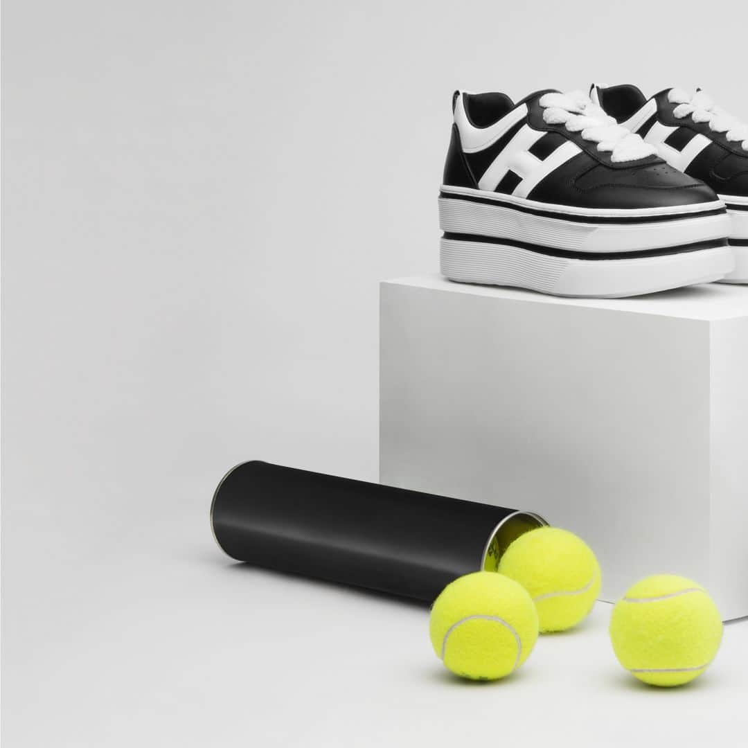 のインスタグラム：「Feeling playful with the #HOGAN women's #H449 #sneakers Shop #HoganSneakers on HOGAN.COM - link in bio」