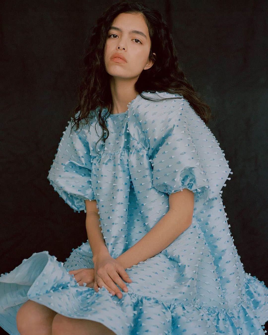 MATCHESFASHION.COMさんのインスタグラム写真 - (MATCHESFASHION.COMInstagram)「Minimalism meets maximalism in @ceciliebahnsen's show-stopping dress 💙 Hit the link in bio to shop the label straight from your phone. 📸 @josefineseifert」6月17日 20時25分 - matches