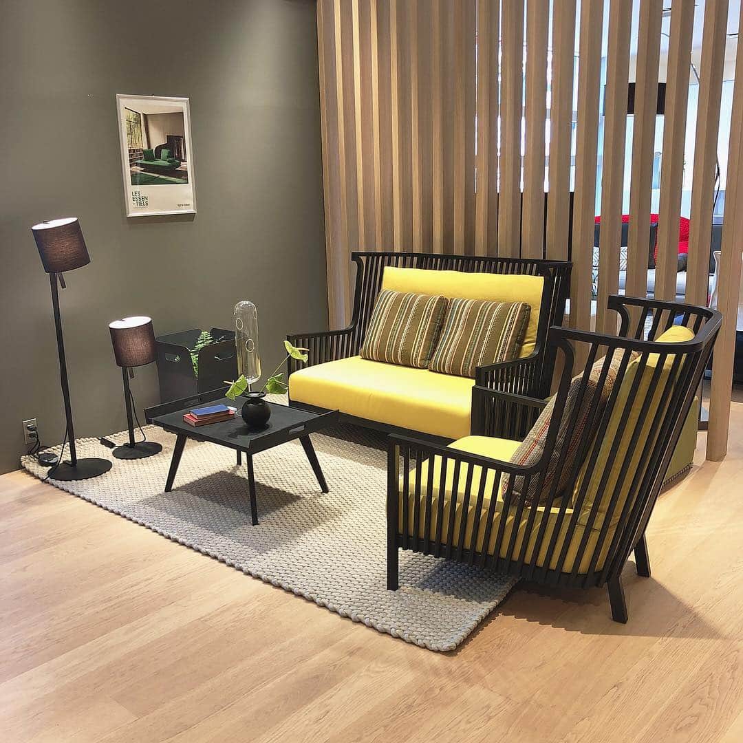 ligne roset shopのグルメインスタ