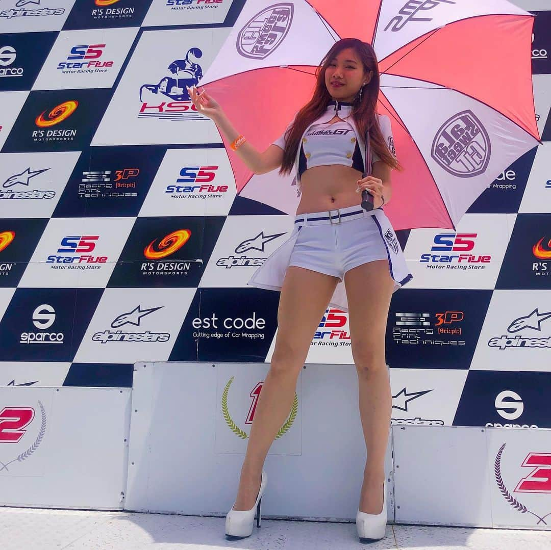 岩田亜矢那さんのインスタグラム写真 - (岩田亜矢那Instagram)「2019 TOYOPET SL KART MEETING Round.4 & DUNLOP NEXT CUP KOBE Round.2  LaLasweetから、 武田 愛美ちゃん 新人のMahoちゃんがレースクイーンで 出演させて頂きました！  天候ももって レース日和でした^_^  #神戸スポーツサーキット #lalasweet」6月17日 20時29分 - ayana1113