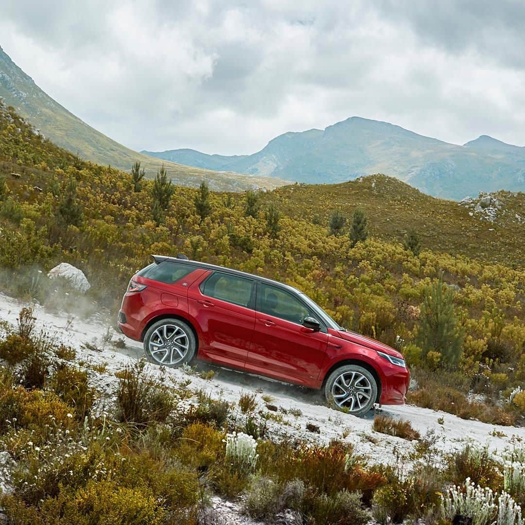 Land Roverさんのインスタグラム写真 - (Land RoverInstagram)「New #LandRover #DiscoverySport – with capability and composure in equal measure, no adventure is out of reach. Design yours by searching “new Discovery Sport configurator”. #4x4 #Adventure #Carsofinstagram #Instacar #Design #SUV #CarLifestyle #LandRover #Cars #Car #AutomotiveDesign #Hybrid #MHEV」6月17日 20時30分 - landrover