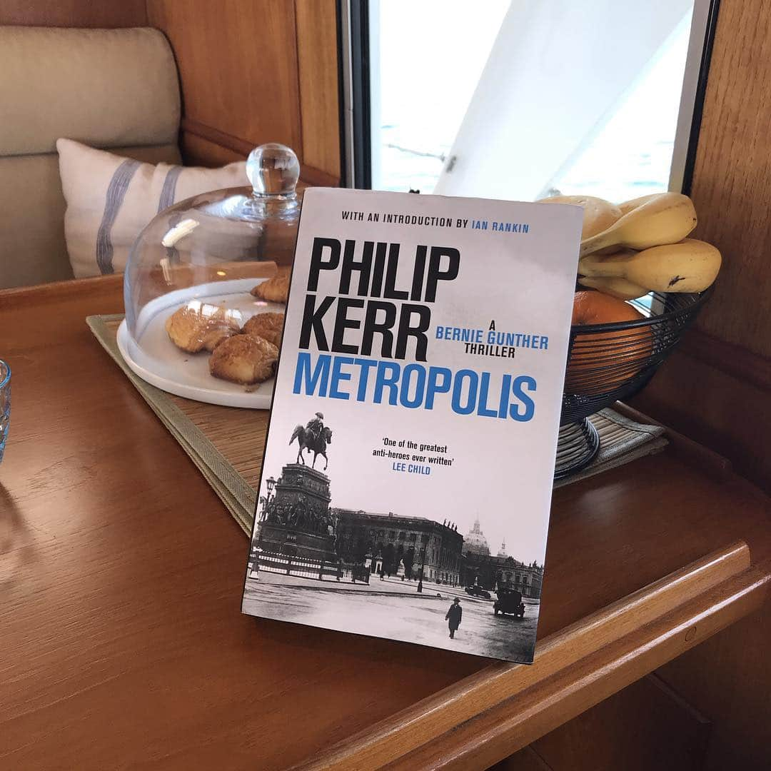 ピート・タウンゼントさんのインスタグラム写真 - (ピート・タウンゼントInstagram)「I so love Philip Kerr’s Bernie Gunther novels. They are like French Noir but English, set in Berlin at its seediest. Scottish born Kerr died prematurely last year, and must have been finishing this when he was ailing most. He left a wife and three children, and I feel selfish to say that I am sad never to have met this most extraordinary author. #philipkerr #quercuspublishing #detectivefiction #berlinnoir #metropolis #fritzlangsmetropolis」6月17日 20時39分 - yaggerdang