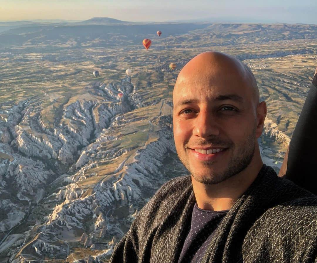 マヘル・ザインさんのインスタグラム写真 - (マヘル・ザインInstagram)「What a lovely & peaceful experience 🥰 #hotairballoon  #nevşehir  #cappadocia  #kapadokya」7月16日 23時56分 - maherzainofficial